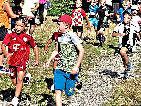 Fast 1000 Teilnehmer laufen für guten Zweck