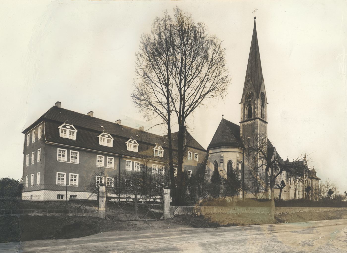 Grundstein für das Liebfrauenhaus Herzogenaurach 1898